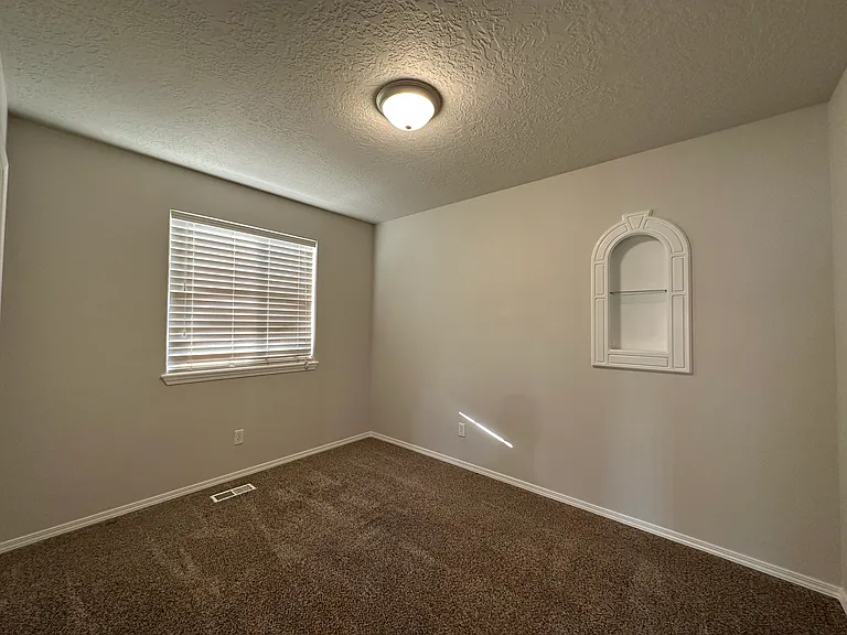 16384 Rainbow Dr — Photo 30