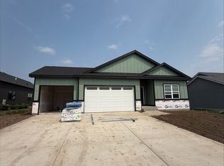 6133 Thor Ave, Davenport, IA 52807