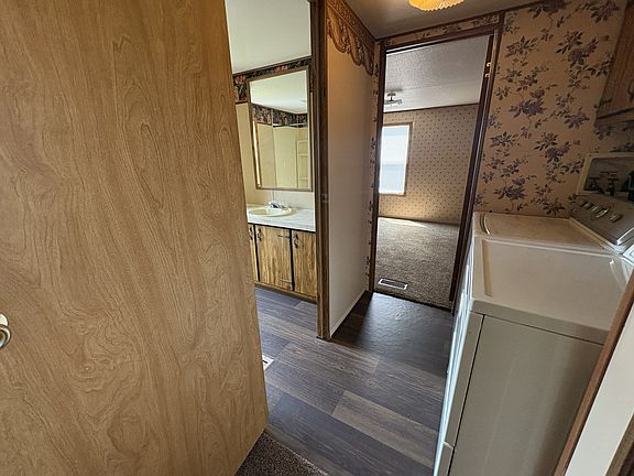 4th image of 11236 Concord Ln #417