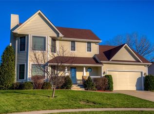 355 NE Meadowlark Ln, Waukee, IA 50263