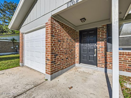 11764 RAVEN Drive W, Jacksonville, FL 32218