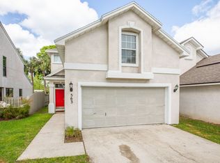 563 Selva Lakes Cir, Atlantic Beach, FL 32233