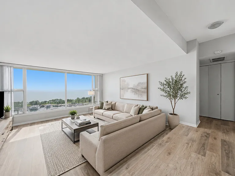 3200 N Lake Shore Dr #2102 — Photo 6