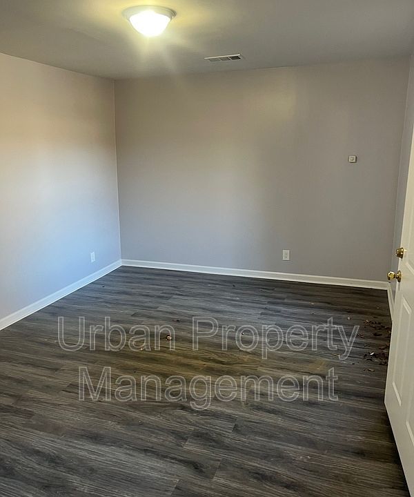 1st image of 2693 Spottswood Ave