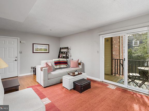 4th image of 70 E Park St Building 1-11
