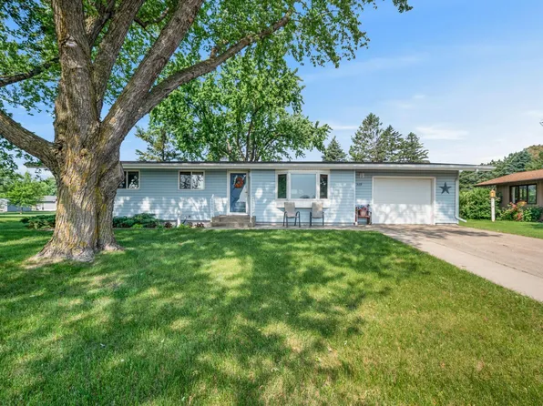 509 Guide St N, Welcome, MN 56181