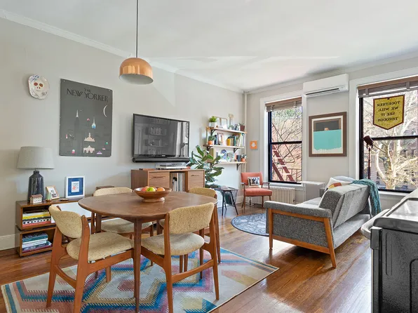 96 South Portland Avenue image 1 of 8