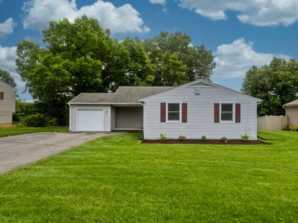 89 Garvey Dr, Springfield, MA 01109