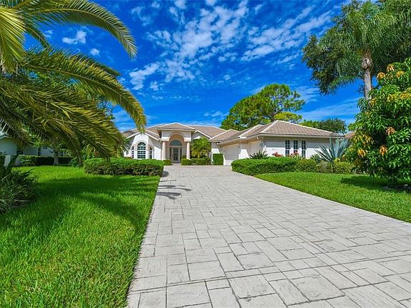3rd image of 2211 Calusa Lakes Blvd