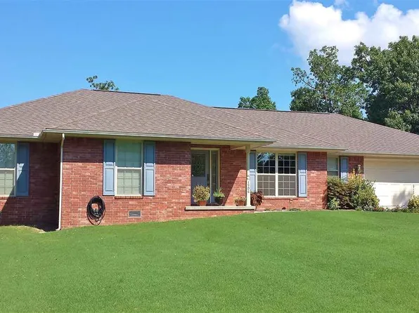 1906 Osage Ln, Mountain Home, AR 72653