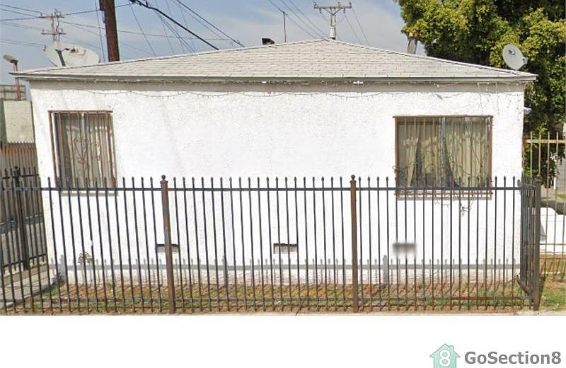1st image of 1119 E 75th St