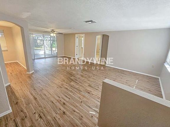 3rd image of 7815 Treasure Pointe Dr