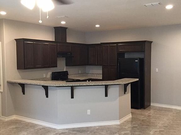 3rd image of 20480 Westfield Dr APT 2