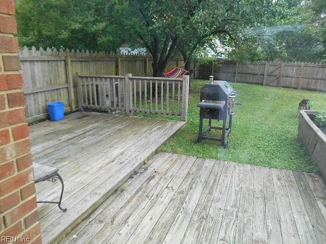 2nd image of 4820 Ledura Rd