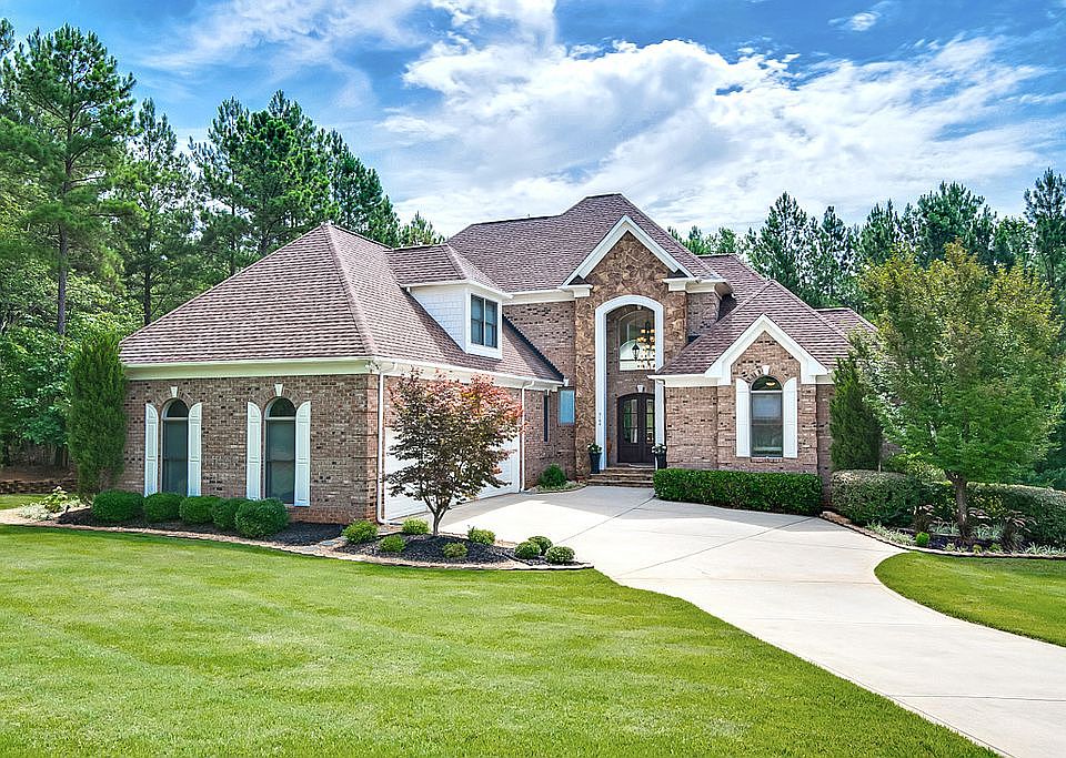 1st image of 3104 Ashwood Park Dr