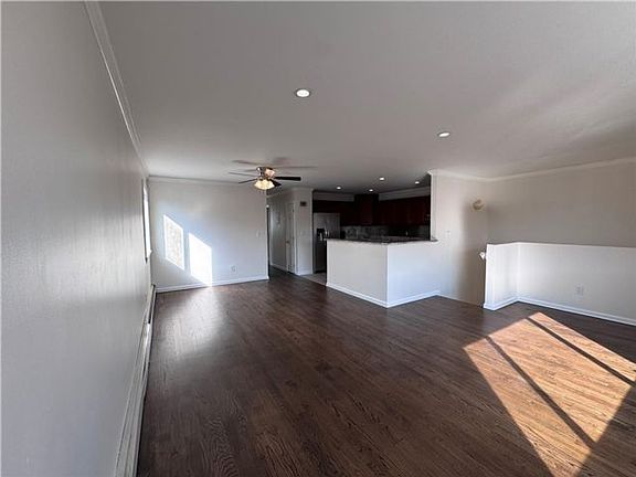 4th image of 181 Beach 98th St #2