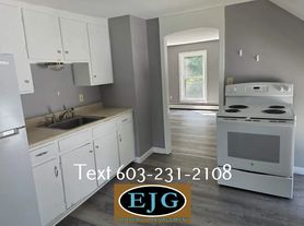 96 Maple St