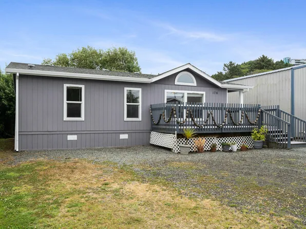 176 S Coral St, Rockaway Beach, OR 97136