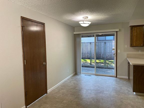 5th image of 10950 SW Garden Park Pl APT A