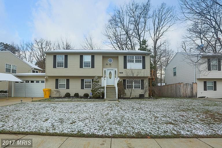 1st image of 406 Pine Way Dr