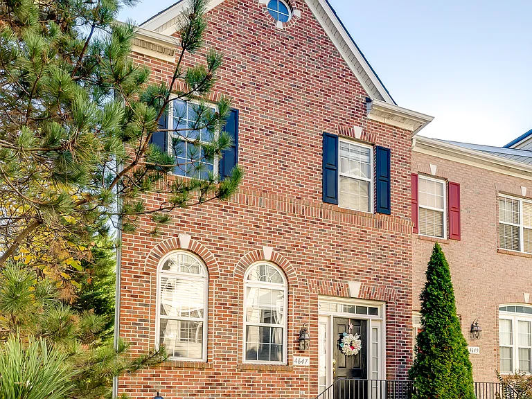4647 Carisbrooke Ln — Photo 12