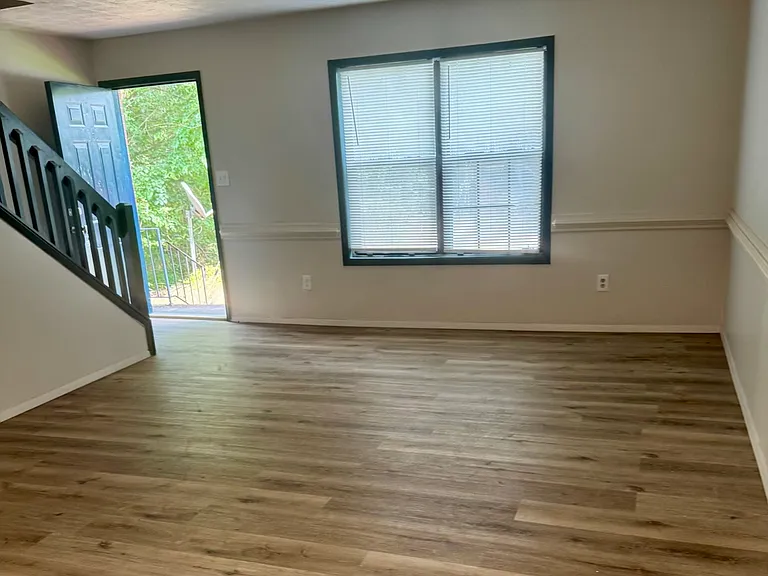 1615 Cannonball Ct — Photo 3