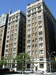 830 Park Avenue in Lenox Hill