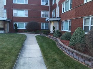 8000 S Pulaski Rd APT 1E, Chicago, IL 60652