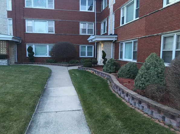 8000 S Pulaski Rd APT 1E, Chicago, IL 60652