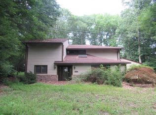 940 Roberts Rd, Bensalem, PA 19020