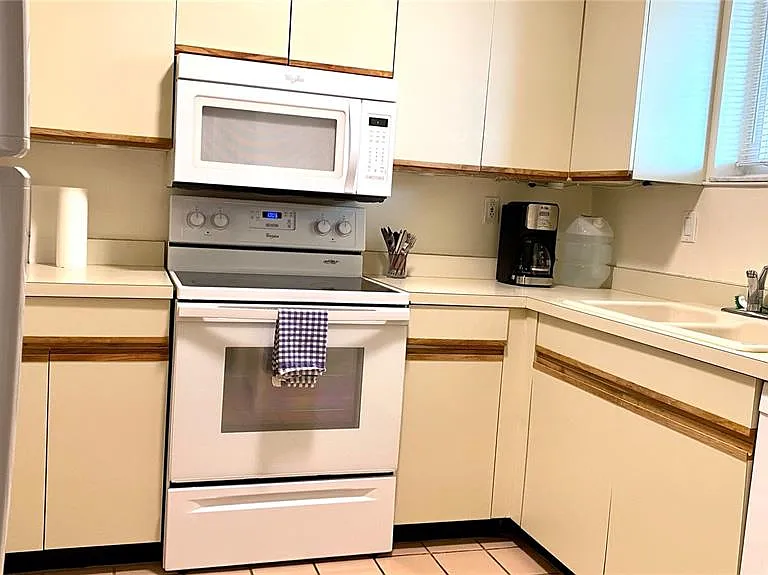 500 S Washington Dr #24B — Photo 24