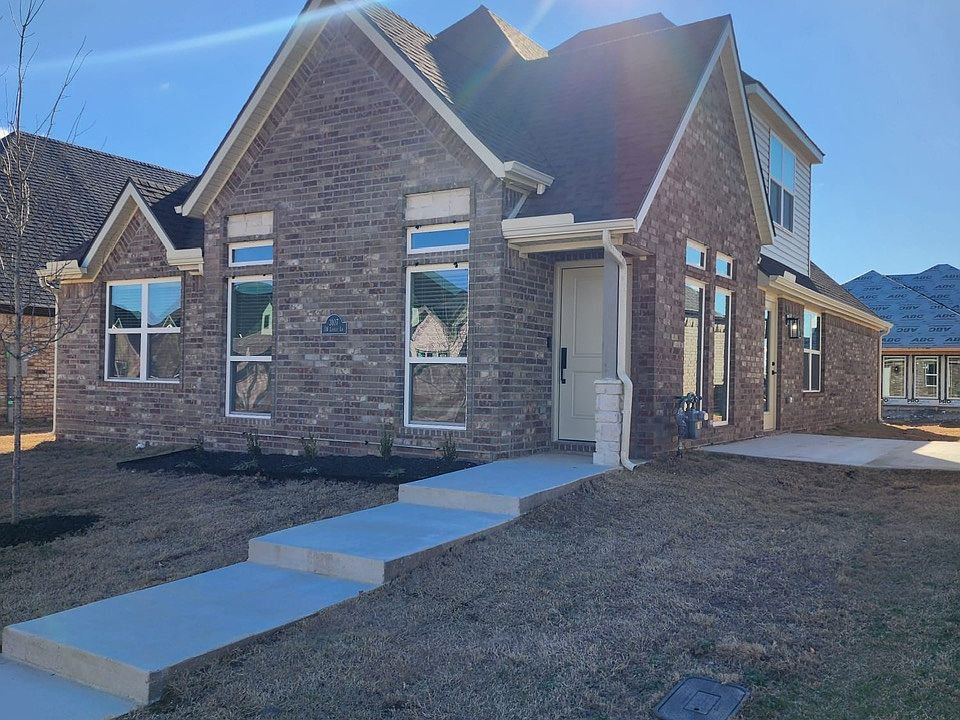 1st image of 3107 SW Lovely Ln