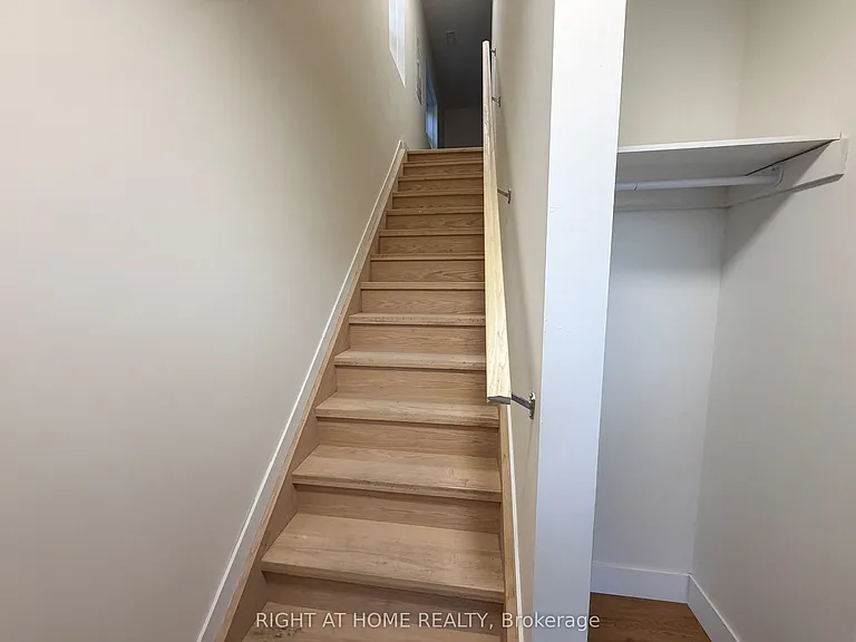 300 S Kingsway #UPPER — Photo 13