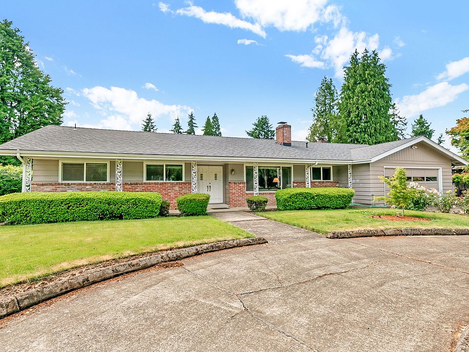 1st image of 1922 Springhill Dr NW