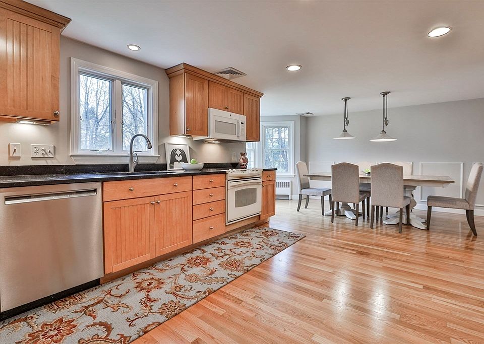 150 Pleasant St, Milton, MA 02186 Zillow