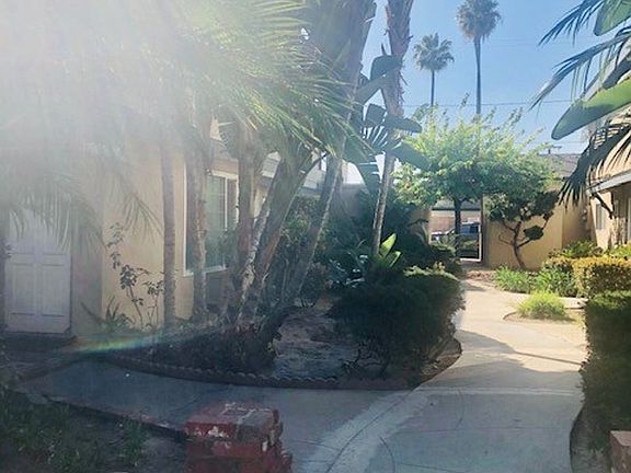 4th image of 3518 W Del Monte Dr APT 2