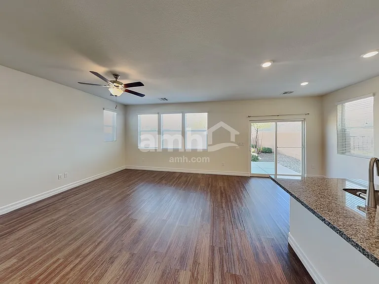 5824 Petronius St — Photo 7