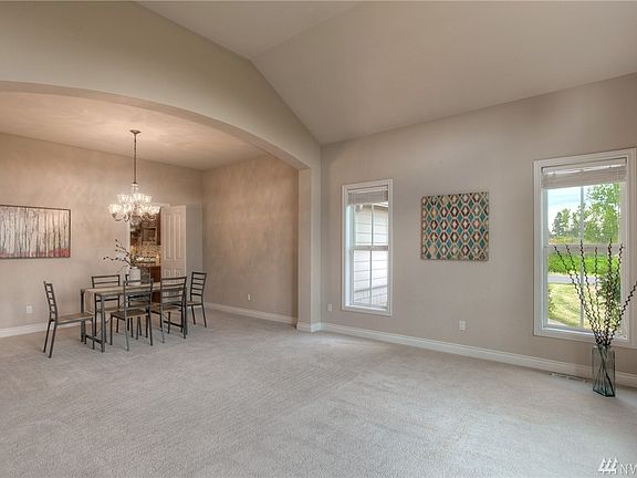 3rd image of 10607 34th Ave E