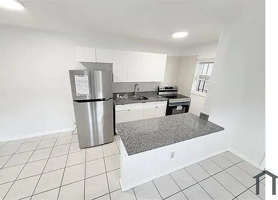 100 NE 78th St #7 — Photo 5