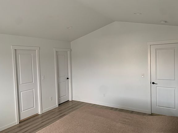 5th image of 2433 Sunrise Dr #2433