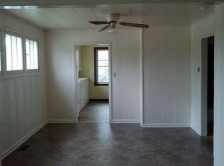 2244 E Parkwood Ave, Burton, MI 48529