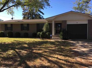 4 Serenity Dr, Little Rock, AR 72205