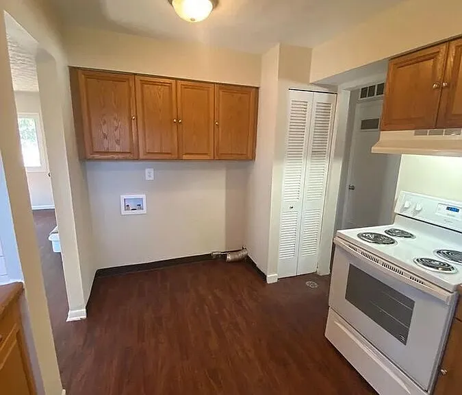 2386 Hanna Dr — Photo 4