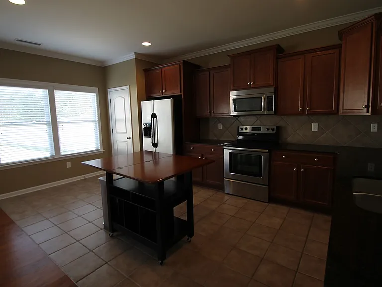 1112 Jasmine Dr — Photo 9