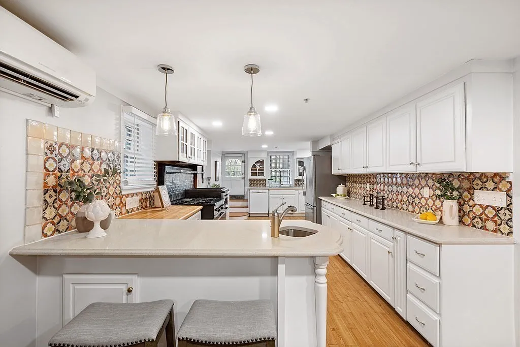 1 bed, 1250 sqft, $5,500 — Photo 3