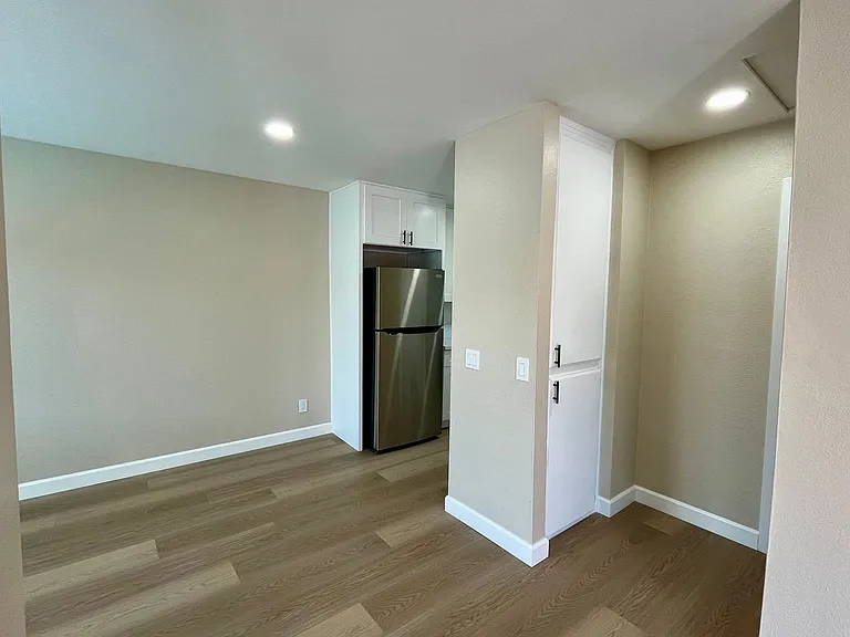 321 Waverly Pl #3 — Photo 5