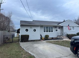 1239 August Rd, North Babylon, NY 11703