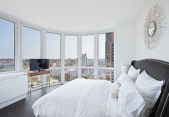 4th image of 309 Gold St #33F1