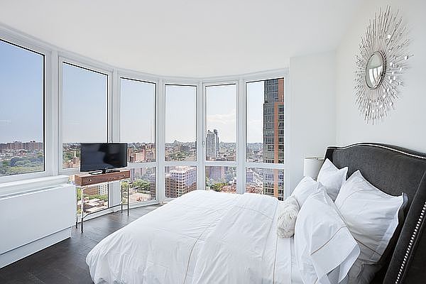 1st image of 309 Gold St #19F1