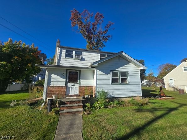 348 Lake Shore Dr